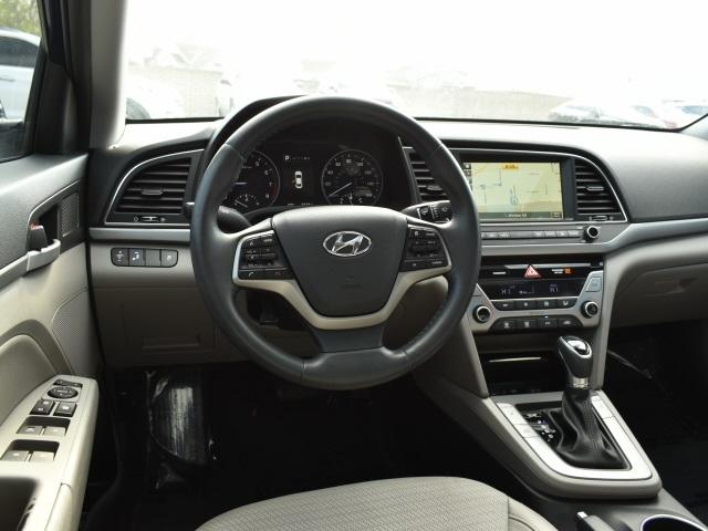 2316-hyundai-elantra-2017-47452f45