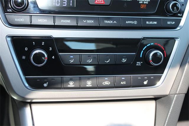 23215-hyundai-sonata-2016-28442f4p