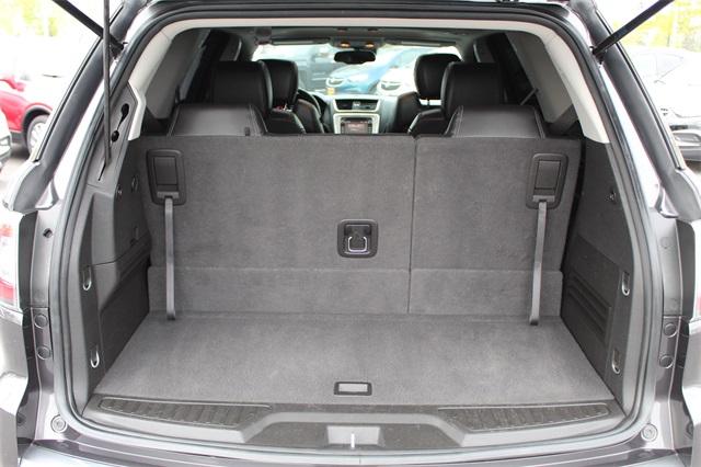 23233-gmc-acadia-2016-tv14526