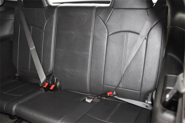 23237-gmc-acadia-2016-tv14526