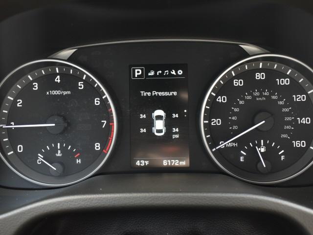 2328-hyundai-elantra-2017-47452f45