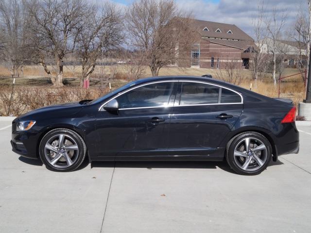 2331-volvo-s60-2015-s60t6r