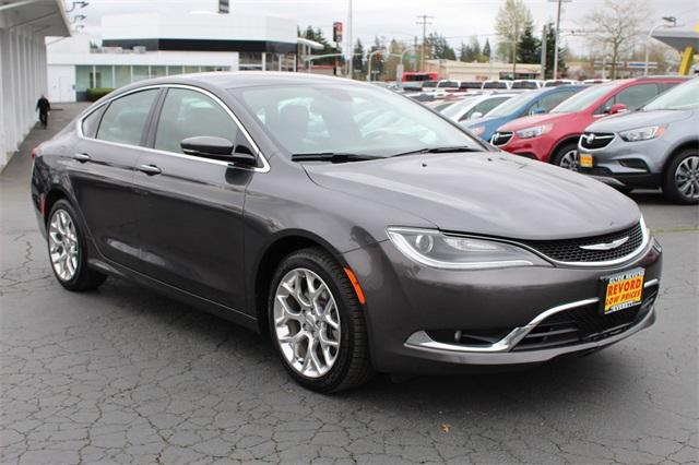 23499-chrysler-200-2016-uffs41
