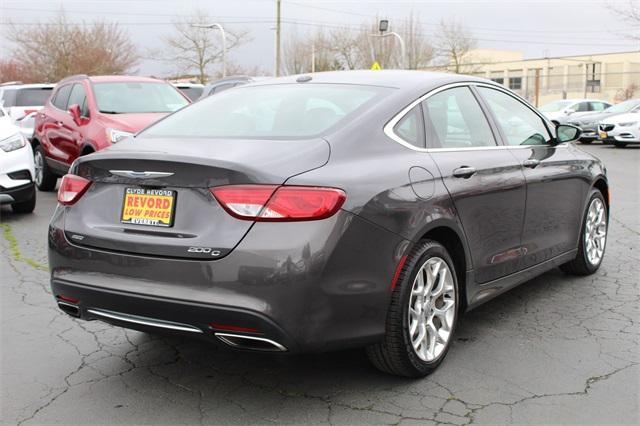 23501-chrysler-200-2016-uffs41