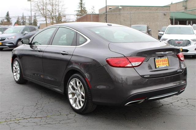 23503-chrysler-200-2016-uffs41