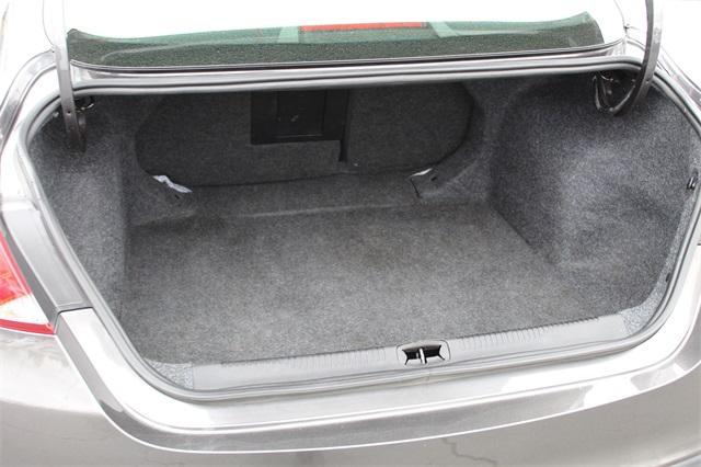 23506-chrysler-200-2016-uffs41