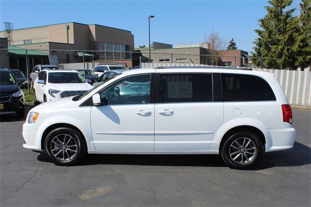 23534-dodge-grandcaravan-2017-rtkm53