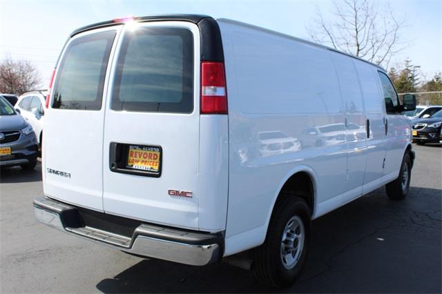 23561-gmc-savana2500-2017-tg23705