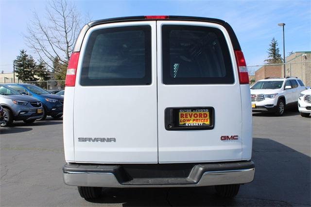 23562-gmc-savana2500-2017-tg23705