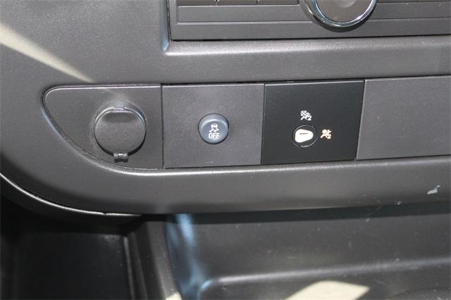 23582-gmc-savana2500-2017-tg23705