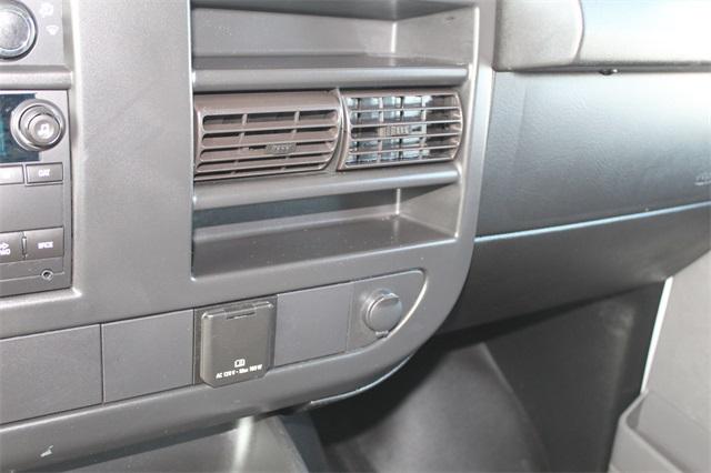 23584-gmc-savana2500-2017-tg23705
