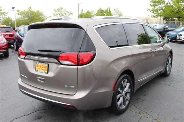 23743-chrysler-pacifica-2017-ruct53