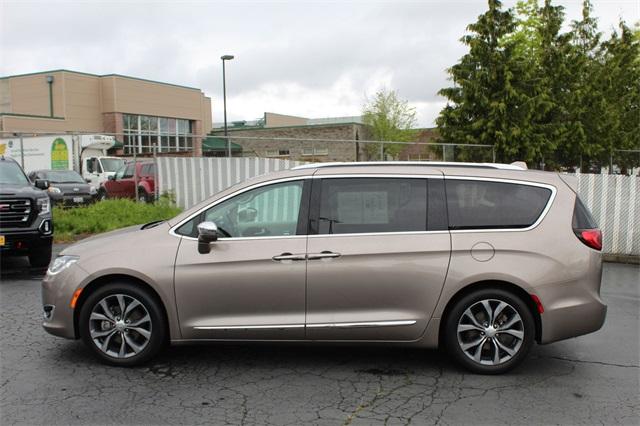 23746-chrysler-pacifica-2017-ruct53