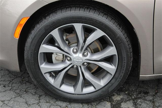 23747-chrysler-pacifica-2017-ruct53