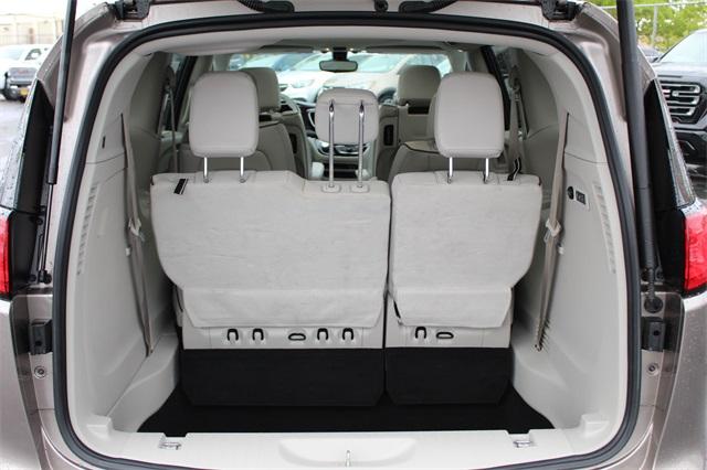 23748-chrysler-pacifica-2017-ruct53