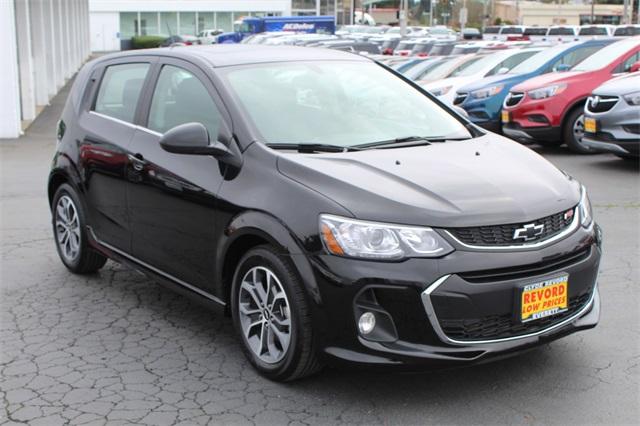 23832-chevrolet-sonic-2018-1jv48
