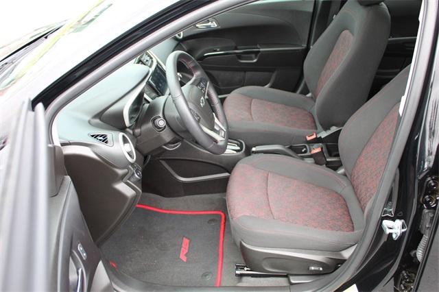 23843-chevrolet-sonic-2018-1jv48