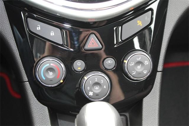 23853-chevrolet-sonic-2018-1jv48