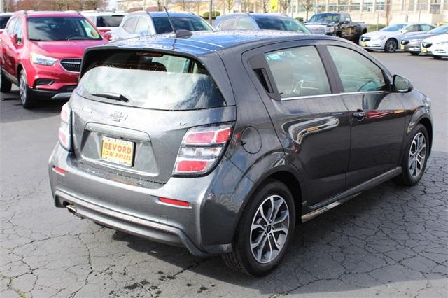 23864-chevrolet-sonic-2018-1jv48