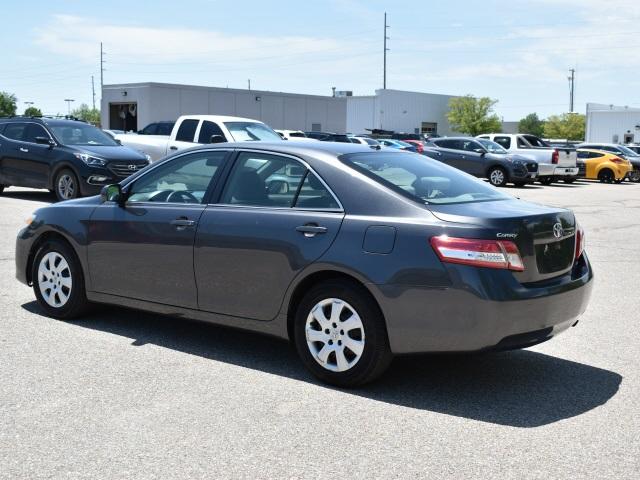 2396-toyota-camry-2011-