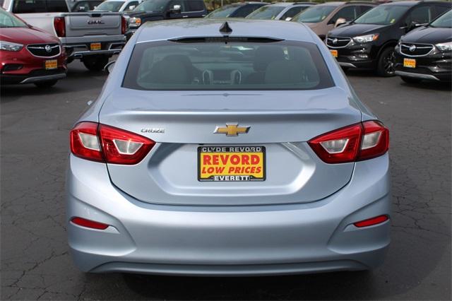 23985-chevrolet-cruze-2018-1br69