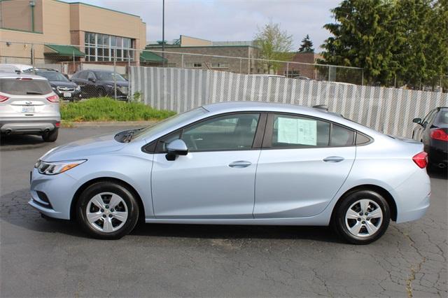 23987-chevrolet-cruze-2018-1br69