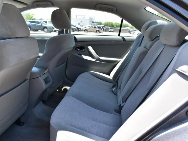 2400-toyota-camry-2011-