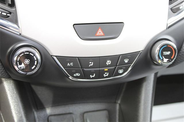 24003-chevrolet-cruze-2018-1br69