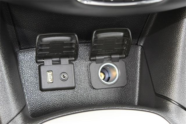 24004-chevrolet-cruze-2018-1br69