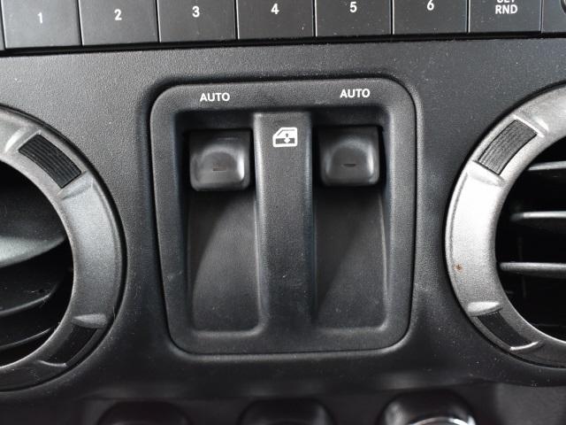 2424-jeep-wrangler-2016-jkjl72