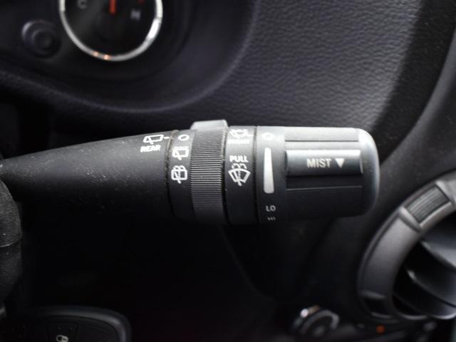 2432-jeep-wrangler-2016-jkjl72