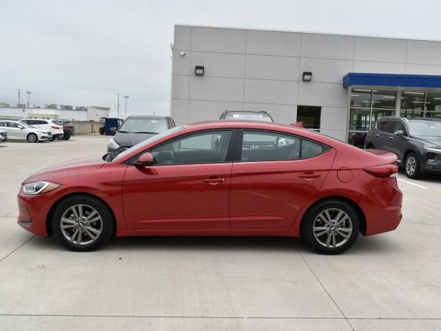 2437-hyundai-elantra-2018-47442f45