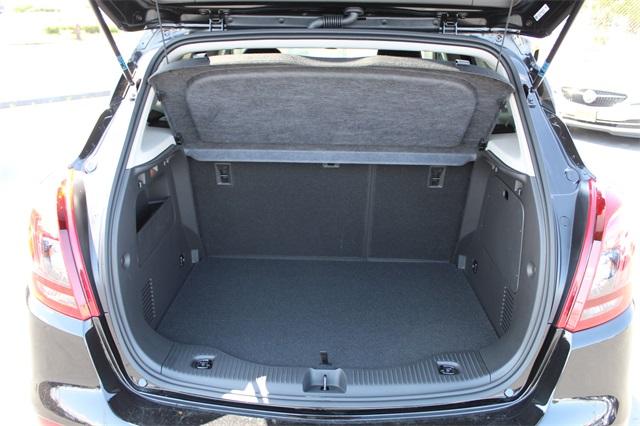 24378-buick-encore-2019-4jm76