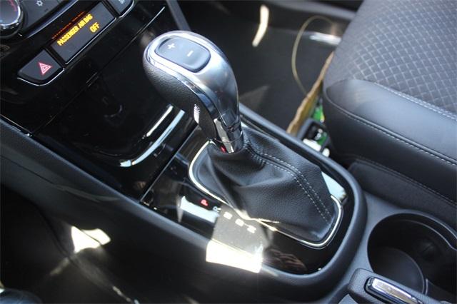 24408-buick-encore-2019-4jm76