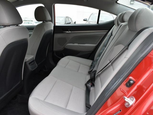 2442-hyundai-elantra-2018-47442f45