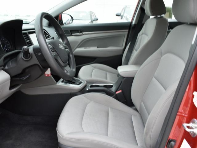 2445-hyundai-elantra-2018-47442f45