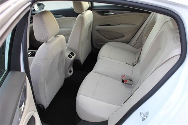 24486-buick-regal-2019-4zw68