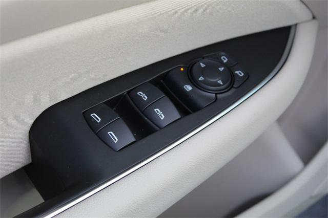 24487-buick-regal-2019-4zw68