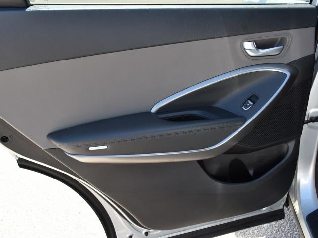 2463-hyundai-santafe-2016-j0412f65