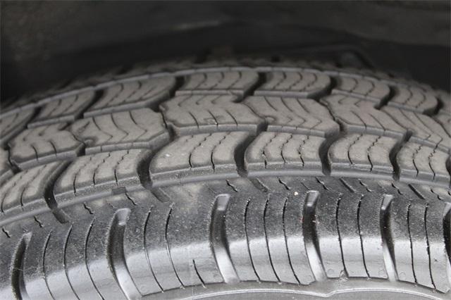 24977-ford-escape-2006-u93