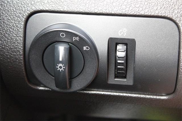 24998-ford-mustang-2008-t80