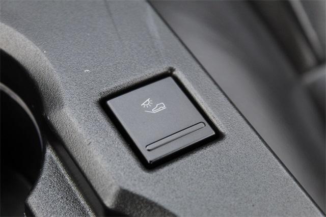25003-ford-mustang-2008-t80