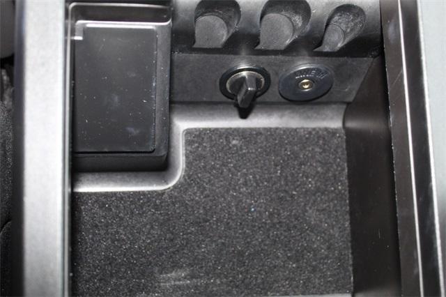 25004-ford-mustang-2008-t80