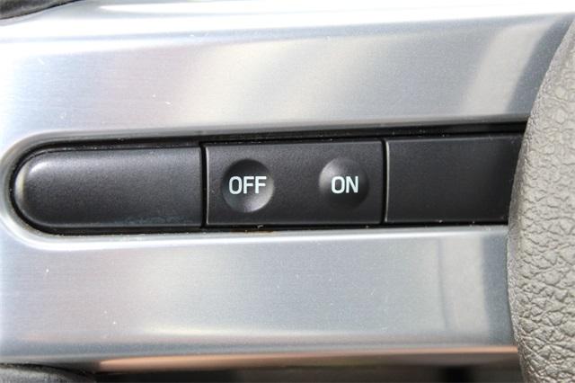 25006-ford-mustang-2008-t80