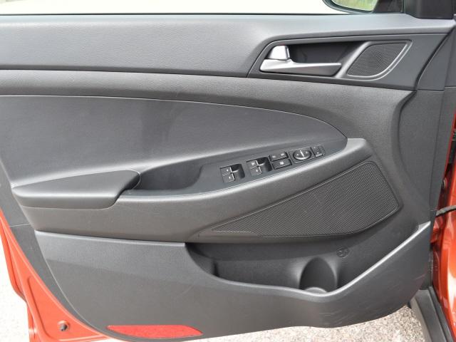 2512-hyundai-tucson-2016-84472f45