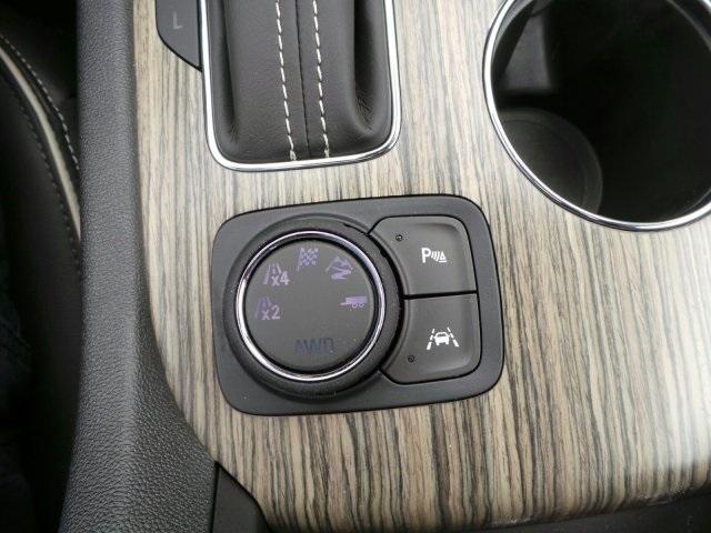 25735-gmc-acadia-2019-tnn26