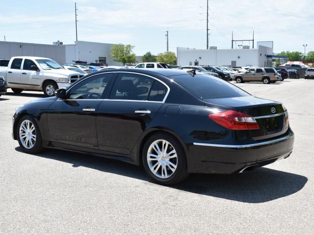 2585-hyundai-genesis-2013-b0422r65