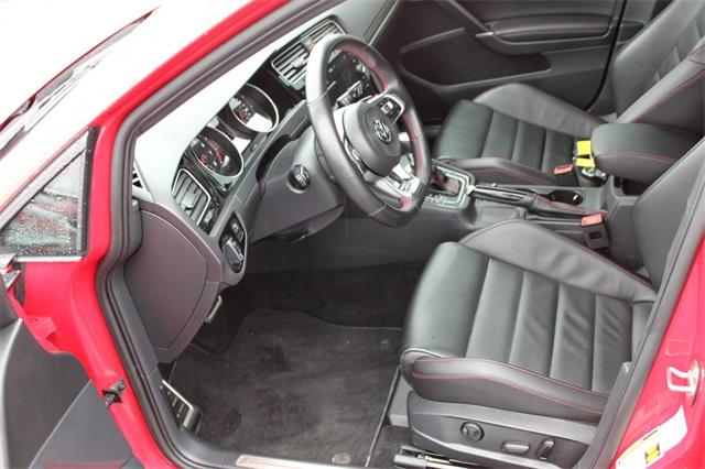 25912-volkswagen-golfgti-2018-p