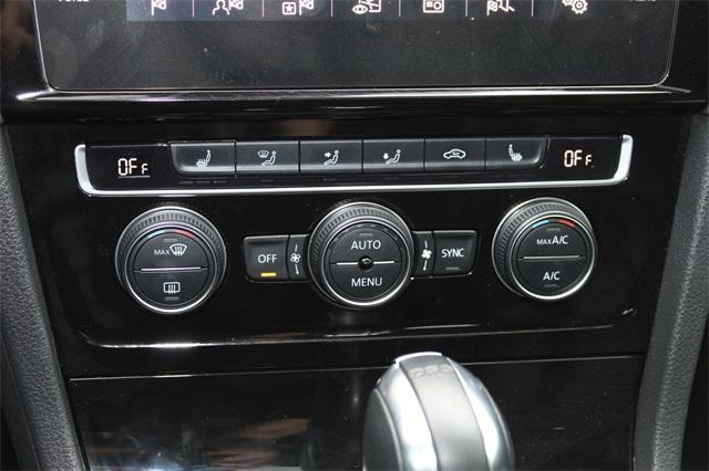 25922-volkswagen-golfgti-2018-p
