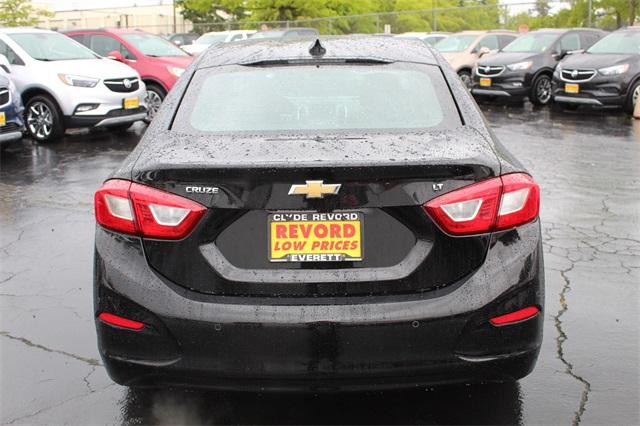 25937-chevrolet-cruze-2018-1bt69